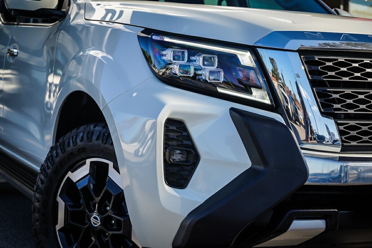 Nissan Navara image 2