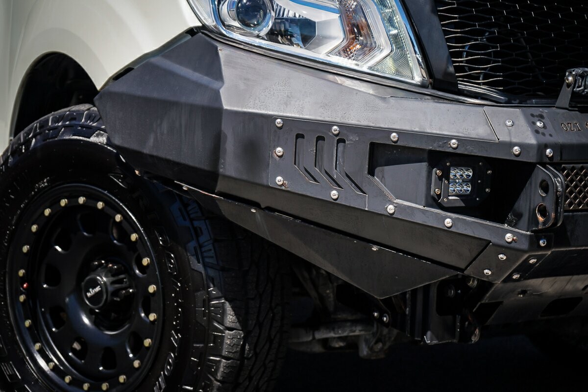 Nissan Navara image 3