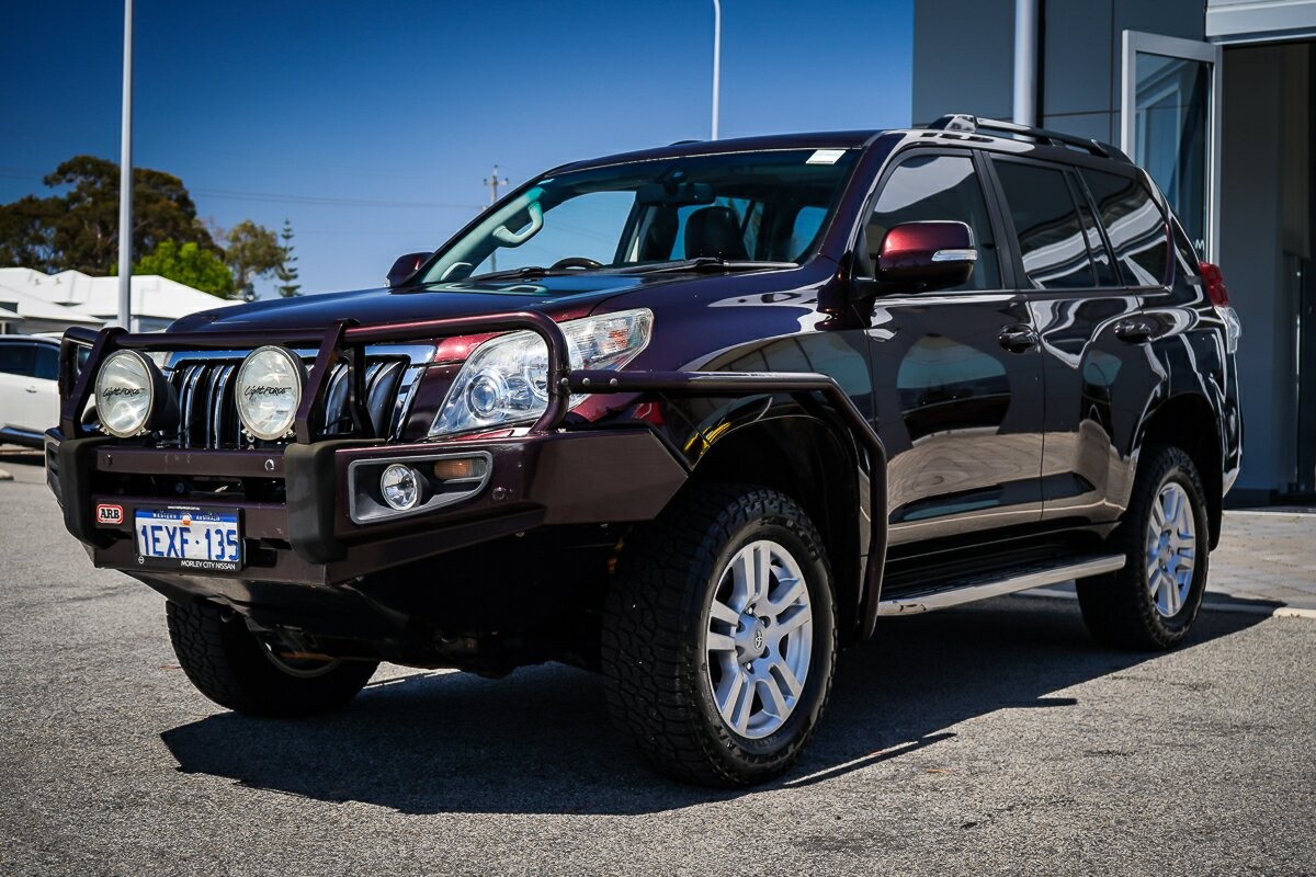 Toyota Landcruiser Prado image 3