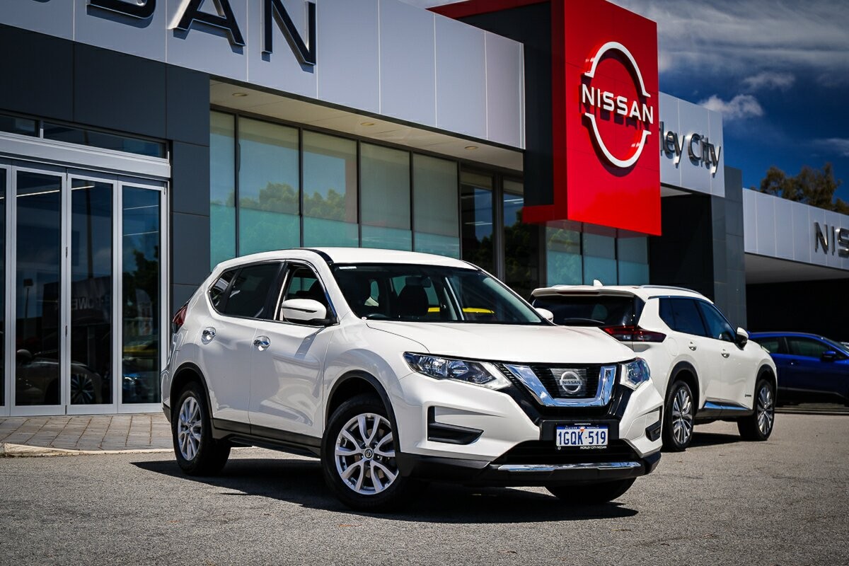 Nissan X-trail image 2