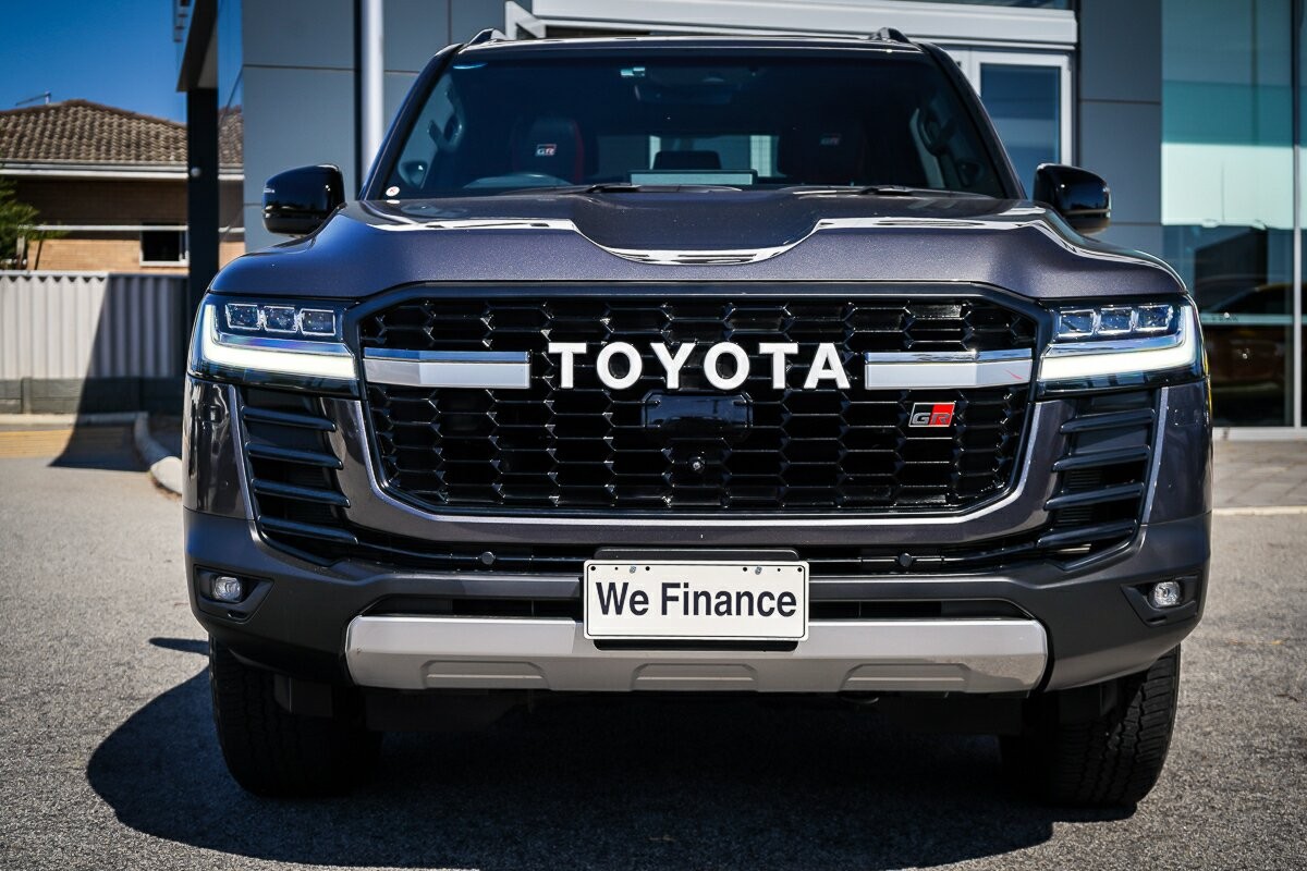Toyota Landcruiser image 4