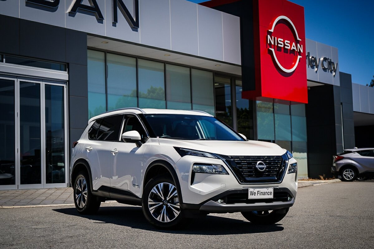 Nissan X-trail image 2