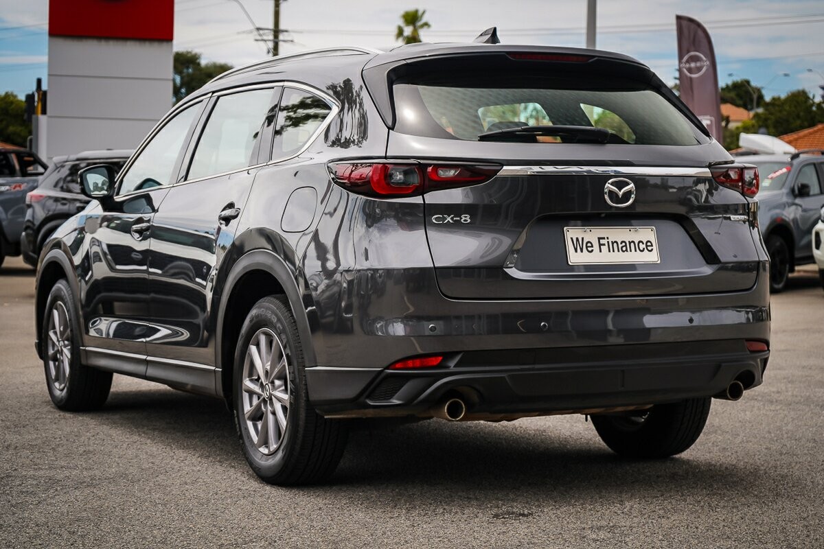 Mazda Cx-8 image 3