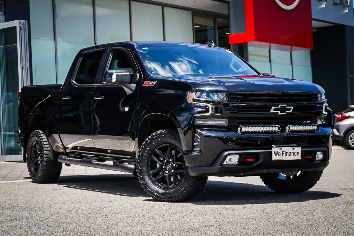 Chevrolet Silverado image 1