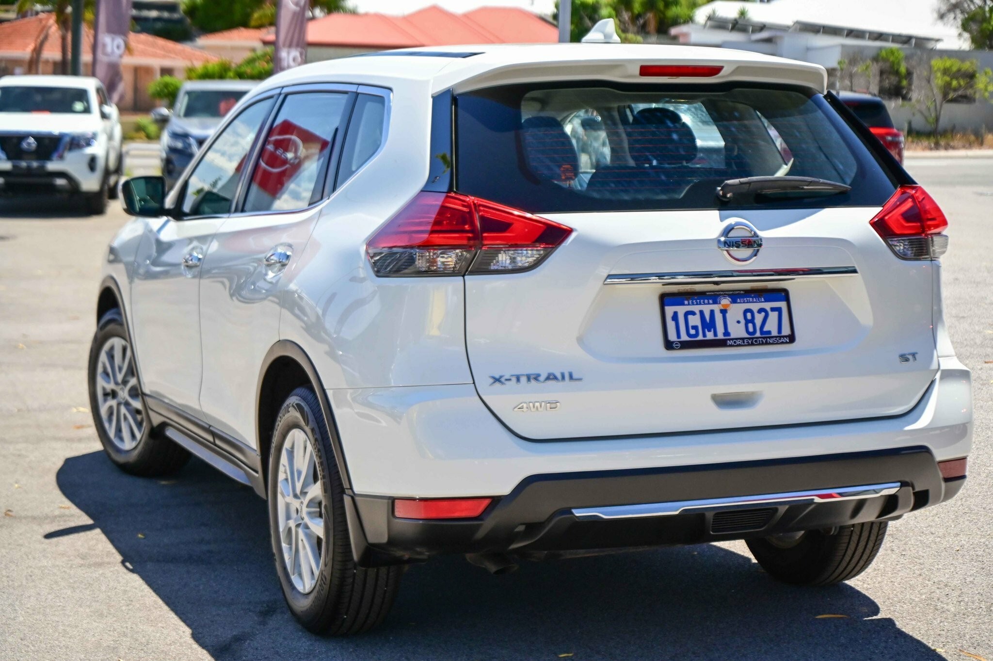 Nissan X-trail image 2