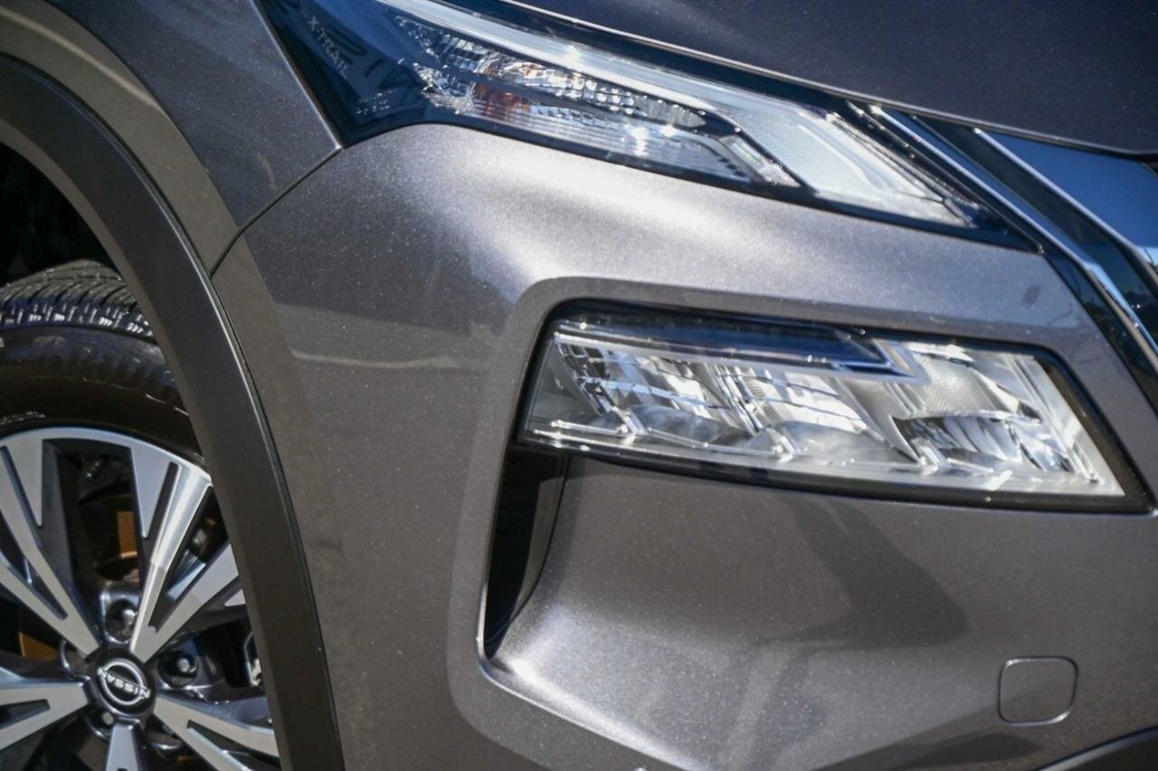 Nissan X-trail image 2