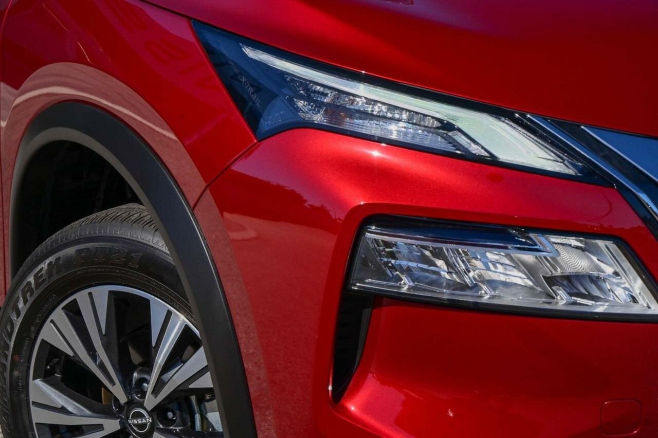 Nissan X-trail image 2