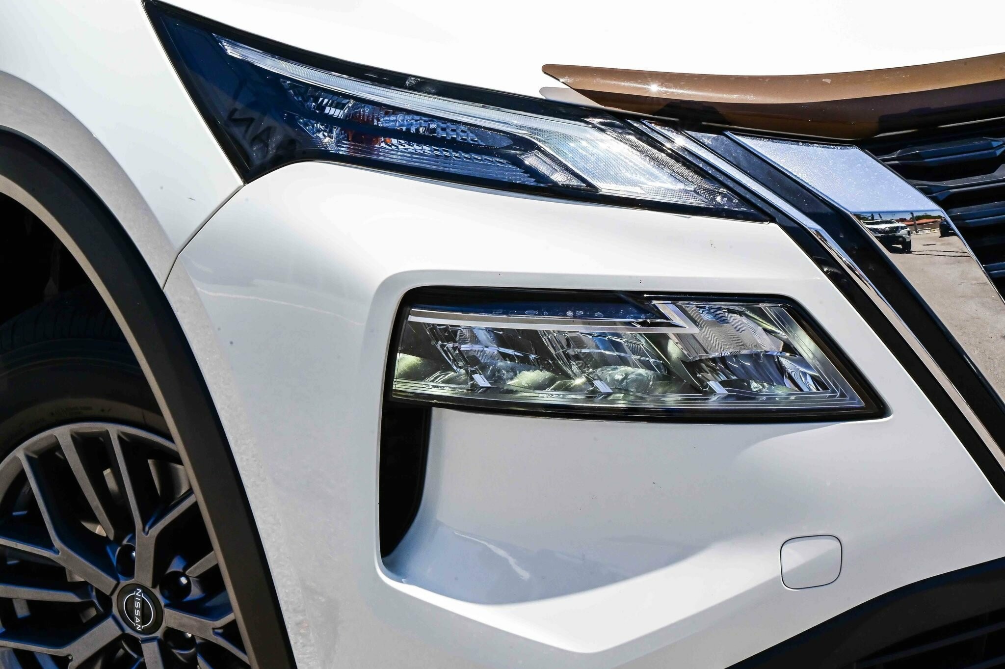 Nissan X-trail image 2