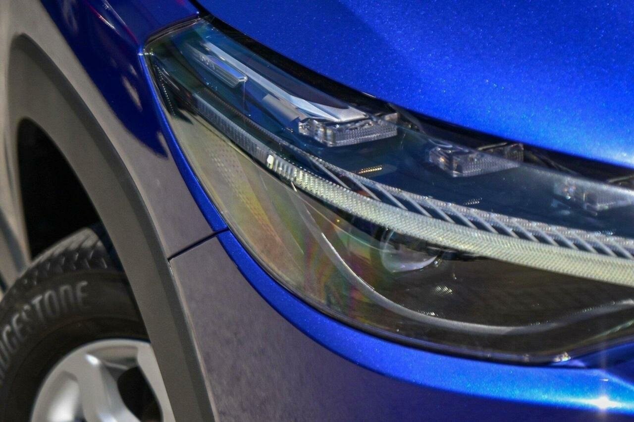 Toyota Corolla Cross image 2