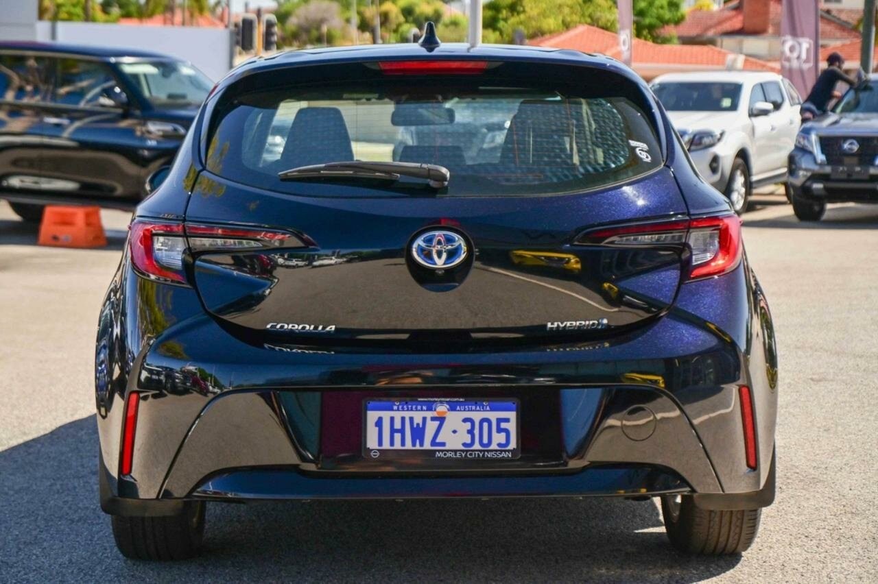 Toyota Corolla image 4