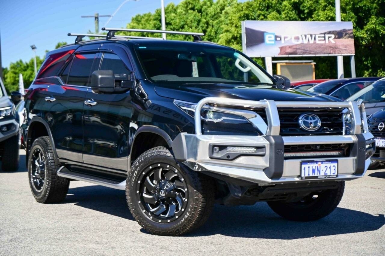 Toyota Fortuner image 1