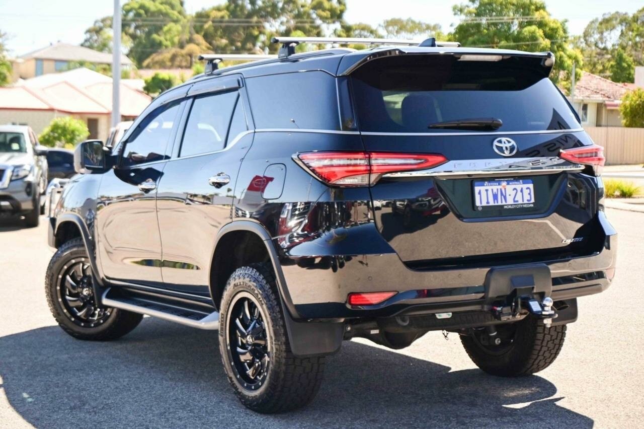 Toyota Fortuner image 3