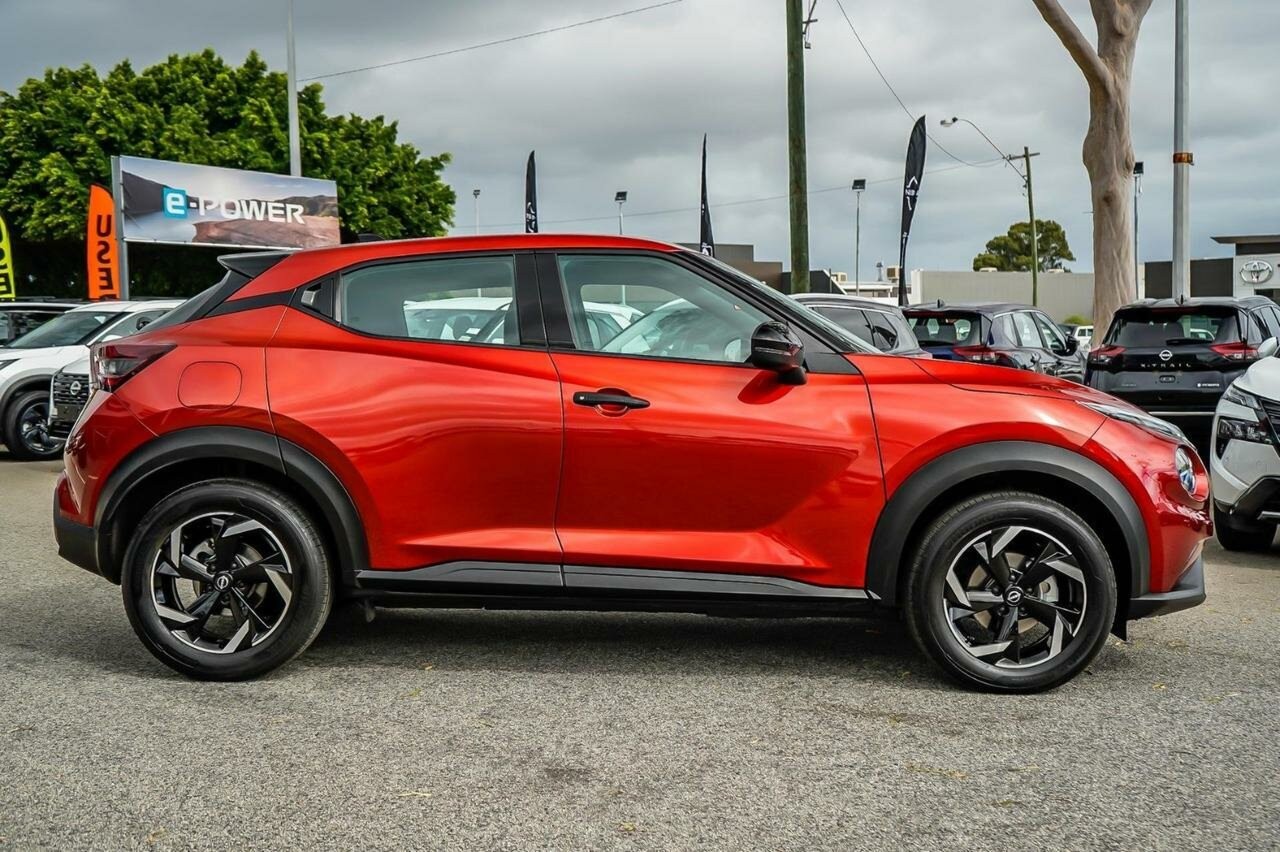 Nissan Juke image 4