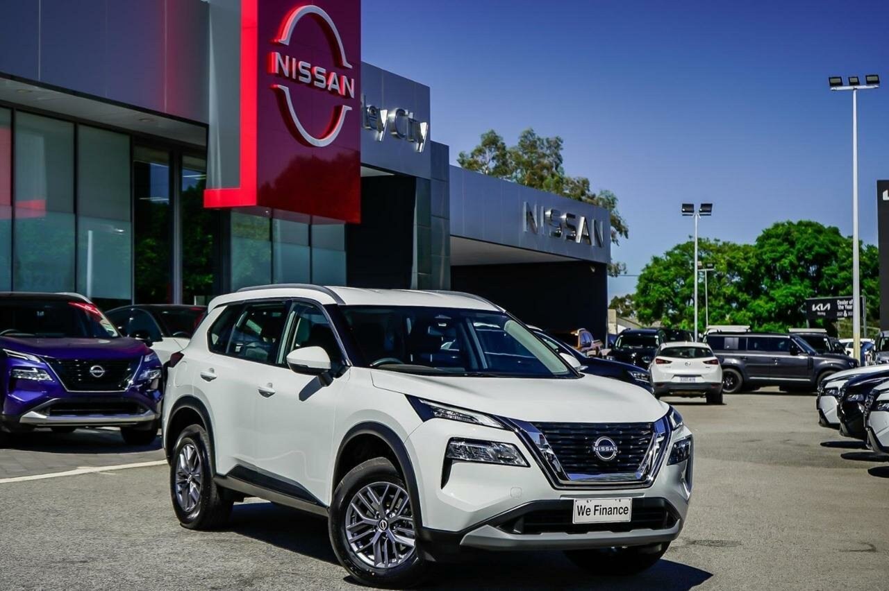 Nissan X-trail image 2