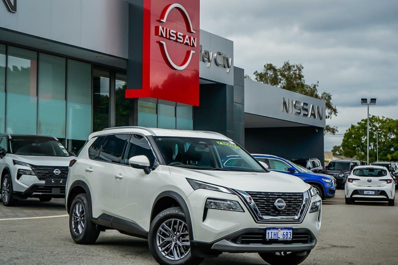 Nissan X-trail image 2