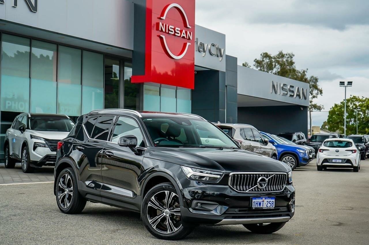 Volvo Xc40 image 2