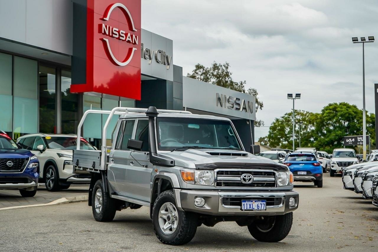 Toyota Landcruiser image 2