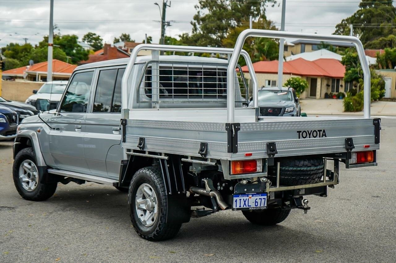 Toyota Landcruiser image 3