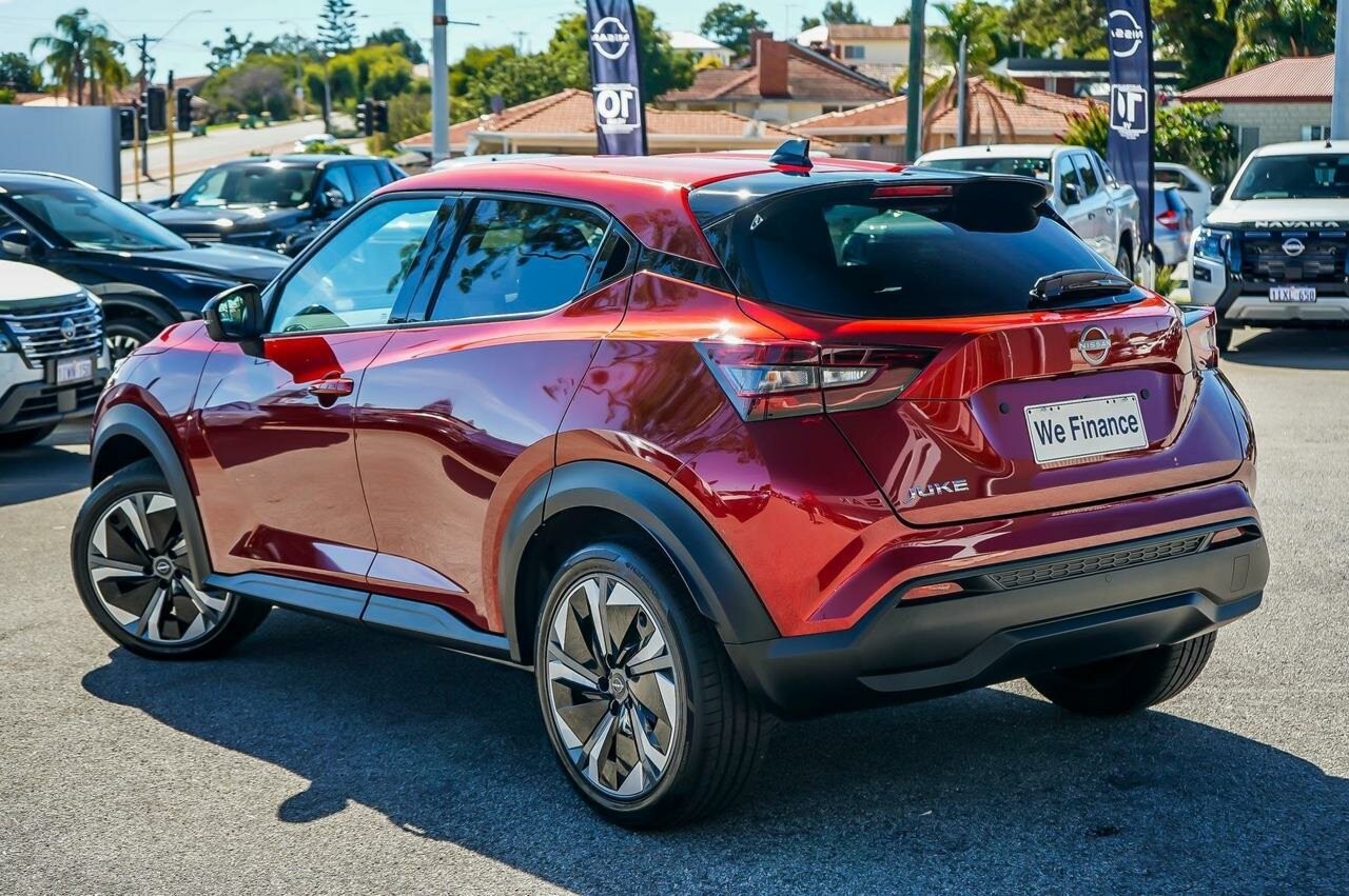 Nissan Juke image 2