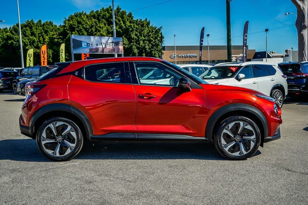 Nissan Juke image 3