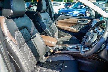 https://vehicle-cdn.autoleague.cloud/16973_41011907_9.jpg