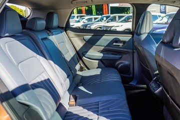 https://vehicle-cdn.autoleague.cloud/16973_41011909_10.jpg