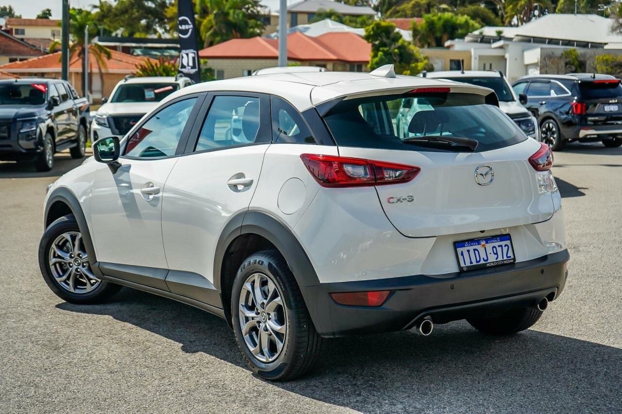 Mazda Cx-3 image 2