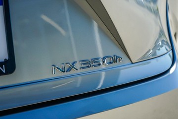https://vehicle-cdn.autoleague.cloud/16973_41012016_17.jpg