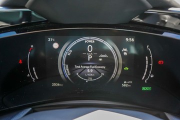 https://vehicle-cdn.autoleague.cloud/16973_41012016_18.jpg