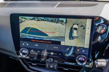 https://vehicle-cdn.autoleague.cloud/16973_41012016_21.jpg