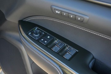 https://vehicle-cdn.autoleague.cloud/16973_41012016_25.jpg