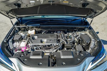 https://vehicle-cdn.autoleague.cloud/16973_41012016_26.jpg