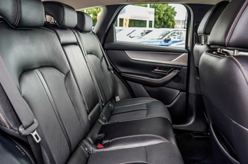 https://vehicle-cdn.autoleague.cloud/16973_41012063_9.jpg