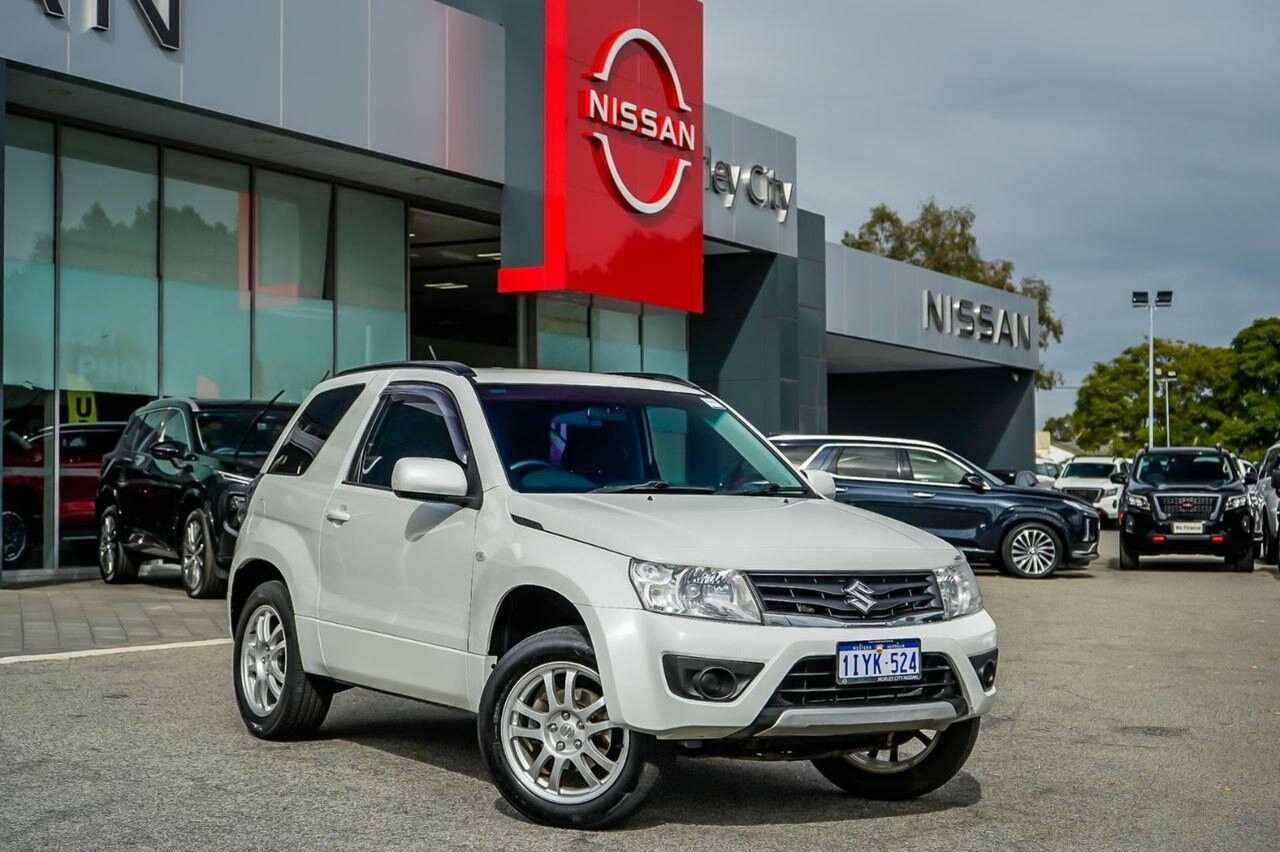 Suzuki Grand Vitara image 2