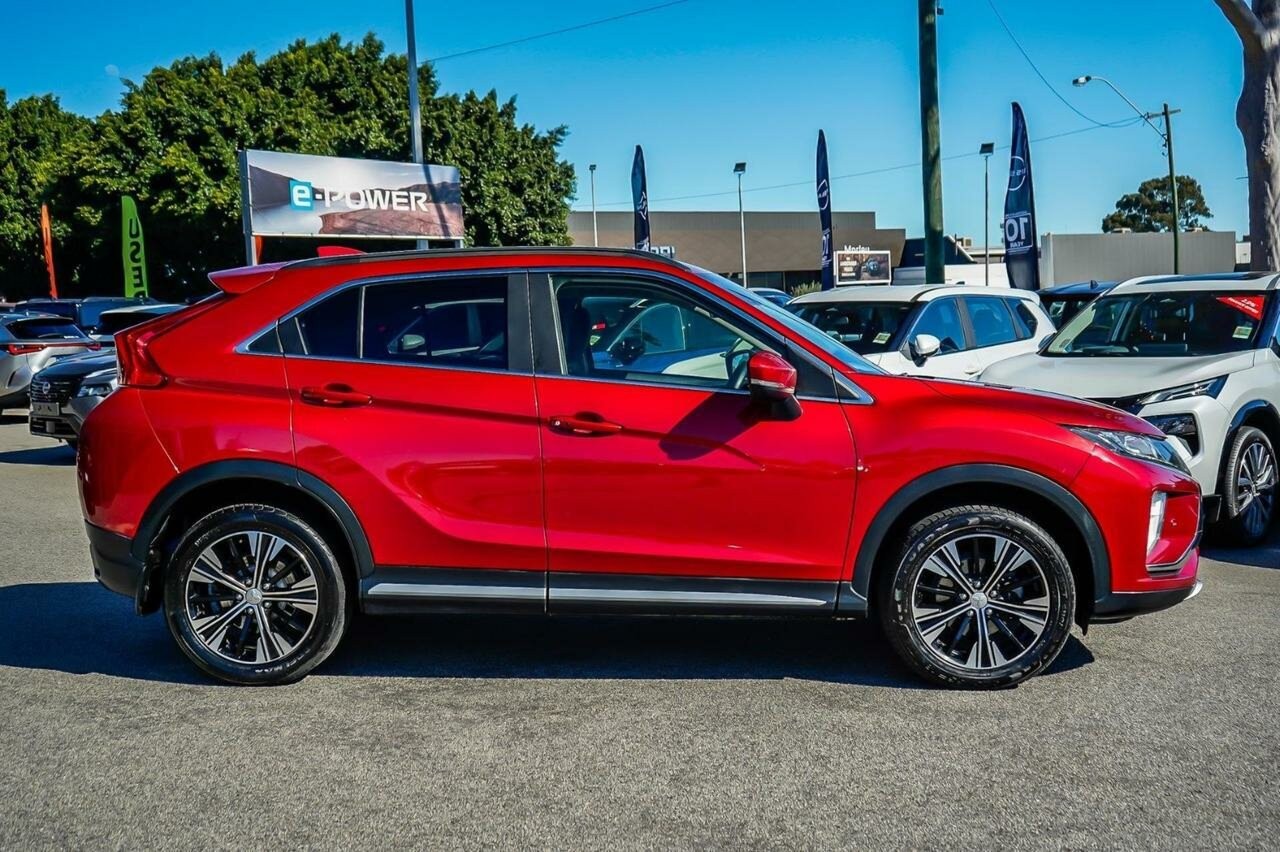 Mitsubishi Eclipse Cross image 3
