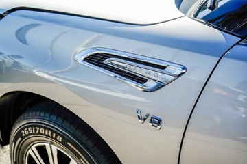 https://vehicle-cdn.autoleague.cloud/16973_41012096_25.jpg