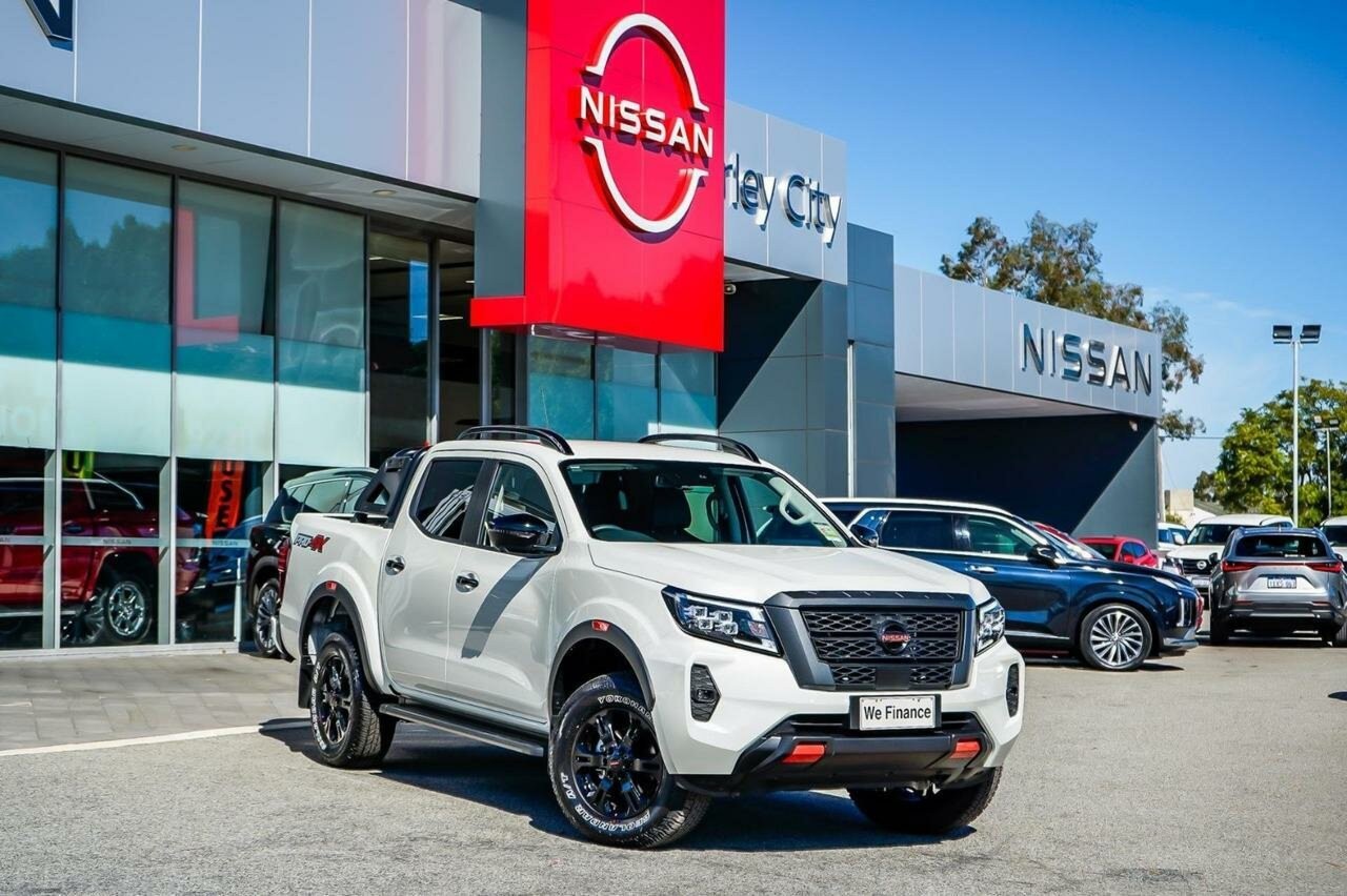 Nissan Navara image 2