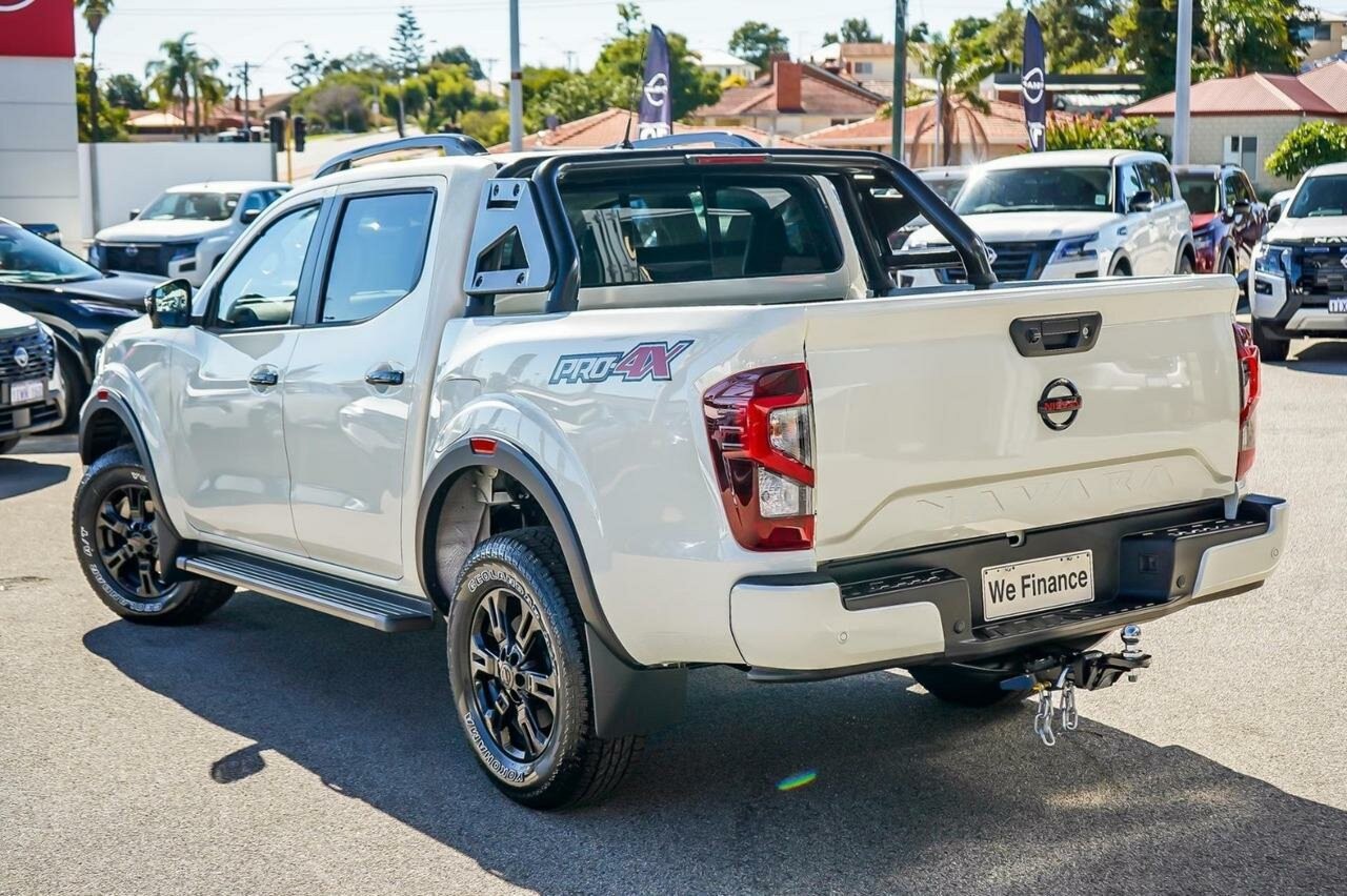 Nissan Navara image 3