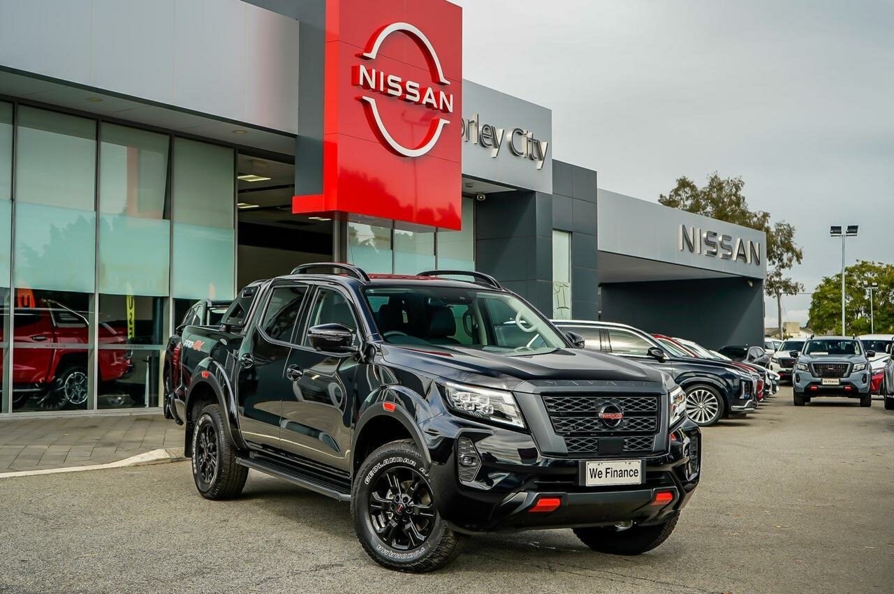 Nissan Navara image 2