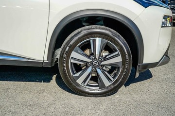 https://vehicle-cdn.autoleague.cloud/16973_41012171_8.jpg
