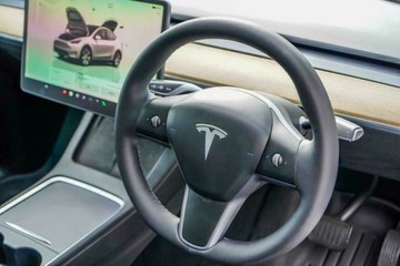https://vehicle-cdn.autoleague.cloud/16973_41012372_22.jpg