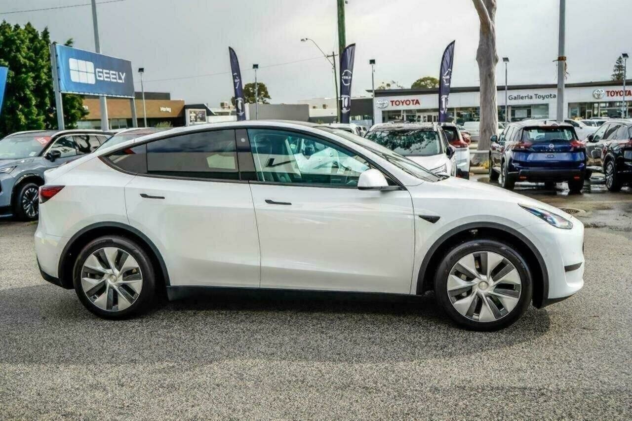 Tesla Model Y image 3