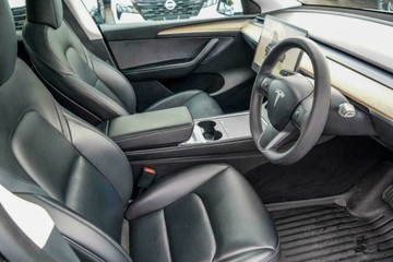 https://vehicle-cdn.autoleague.cloud/16973_41012372_6.jpg