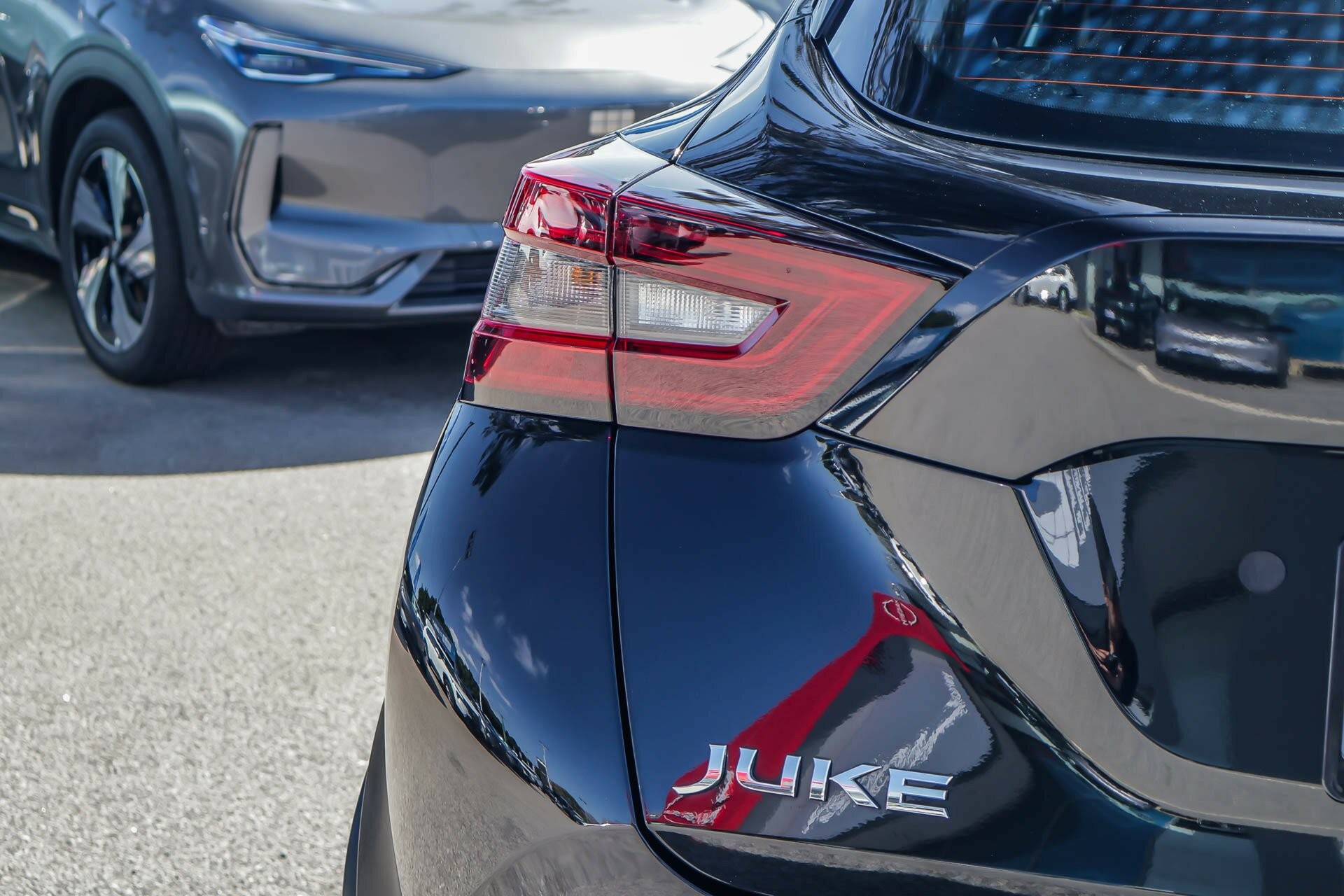 Nissan Juke image 4