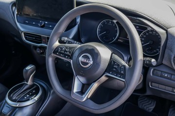 https://vehicle-cdn.autoleague.cloud/16973_41012424_8.jpg