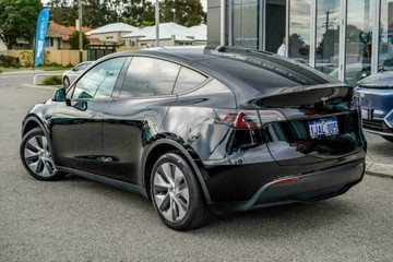 https://vehicle-cdn.autoleague.cloud/16973_41012428_2.jpg