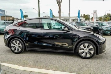https://vehicle-cdn.autoleague.cloud/16973_41012428_3.jpg