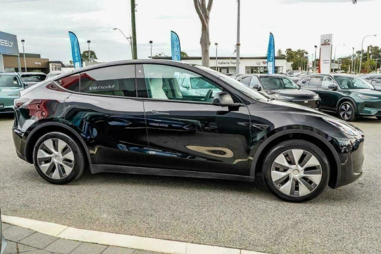 Tesla Model Y image 3