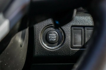 https://vehicle-cdn.autoleague.cloud/16973_41012430_15.jpg
