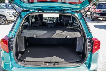 https://vehicle-cdn.autoleague.cloud/16973_41012430_24.jpg